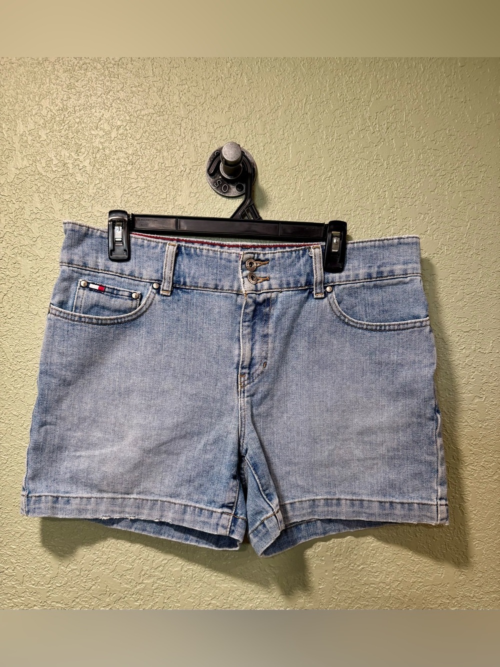 Tommy Hilfiger Light Wash Denim Jean Shorts Y2K 10